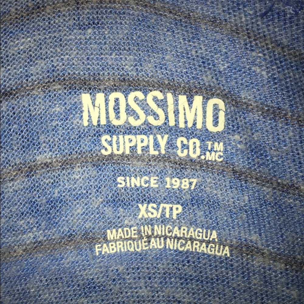 Mossimo Top - Picture 2 of 2